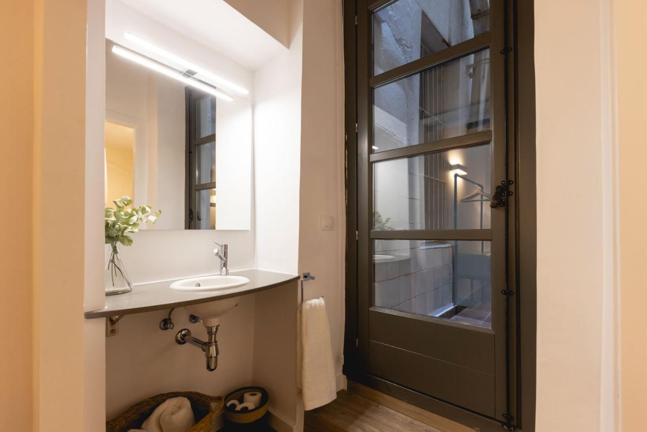 Bravissimo Cort Reial Entresol A Apartment Girona Bagian luar foto